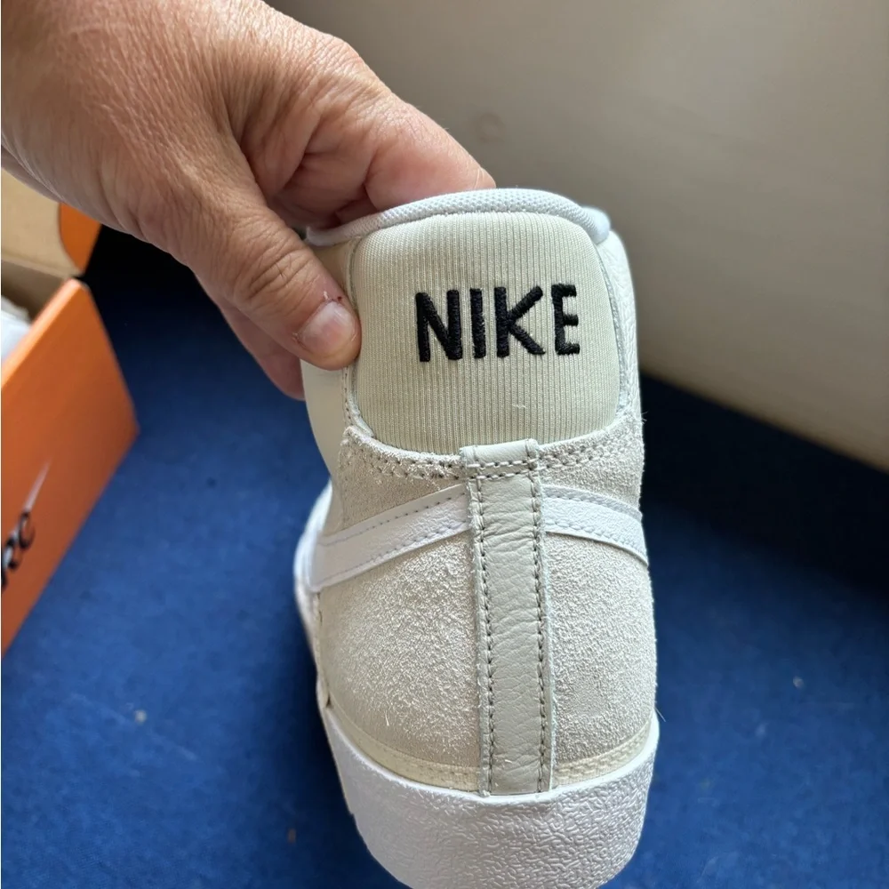 NWT Nike Blazer Mid Pro Club High-Top Sneakers in White - Picture 14 of 16